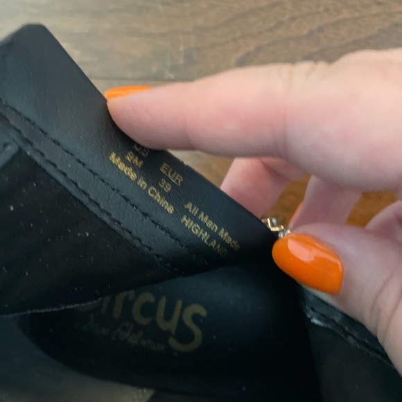 Circus by Sam Edelman white booties size 9 like new - Picture 11 of 11